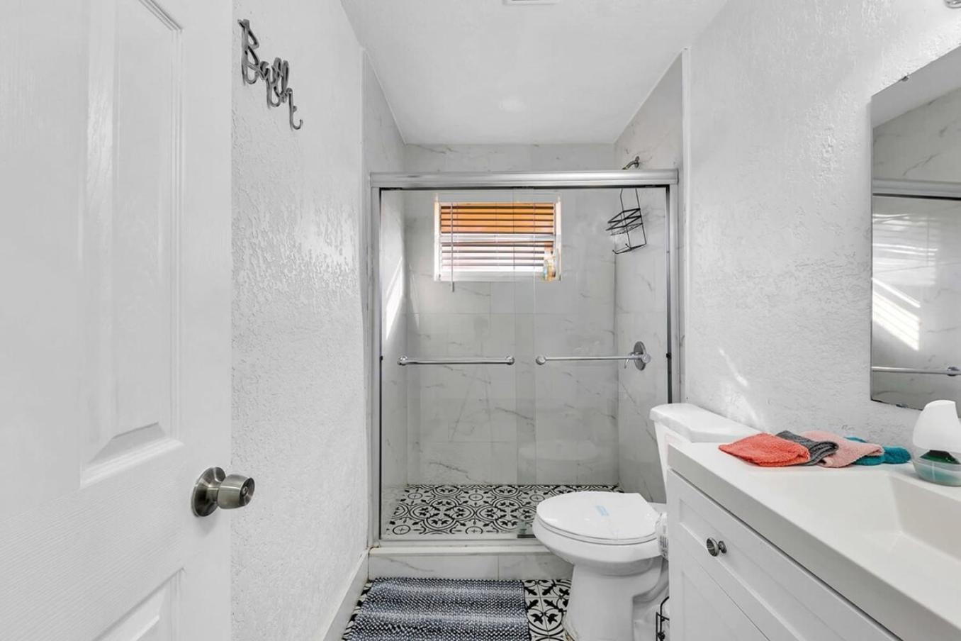 2 Bdrm Modern House Mins From Beach & Casino Hb1 Hallandale Beach Ngoại thất bức ảnh