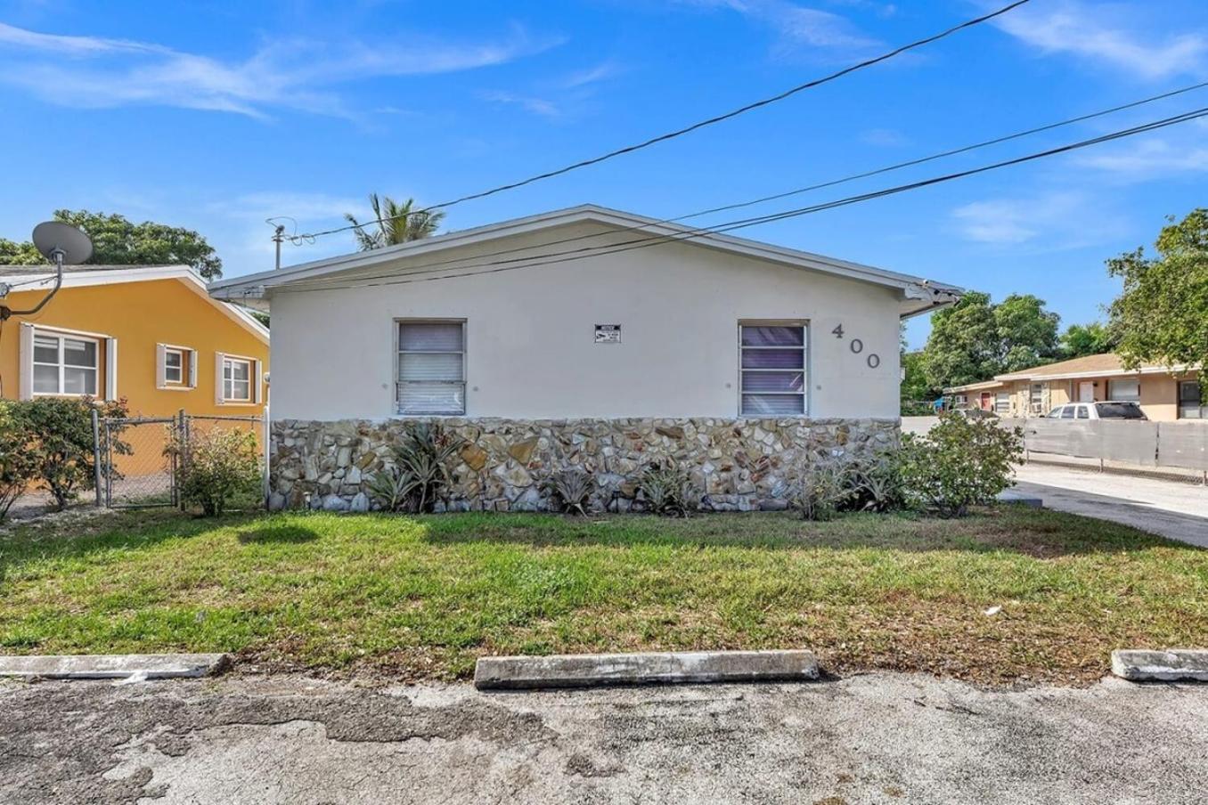 2 Bdrm Modern House Mins From Beach & Casino Hb1 Hallandale Beach Ngoại thất bức ảnh